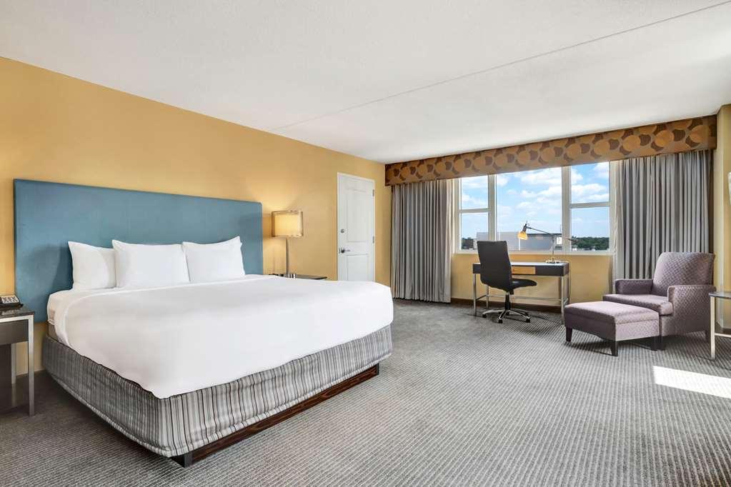 Hotel Heldrich And Conference Center 3*